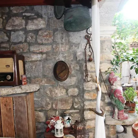 Quaint & Affordable In Traditional Stone House
